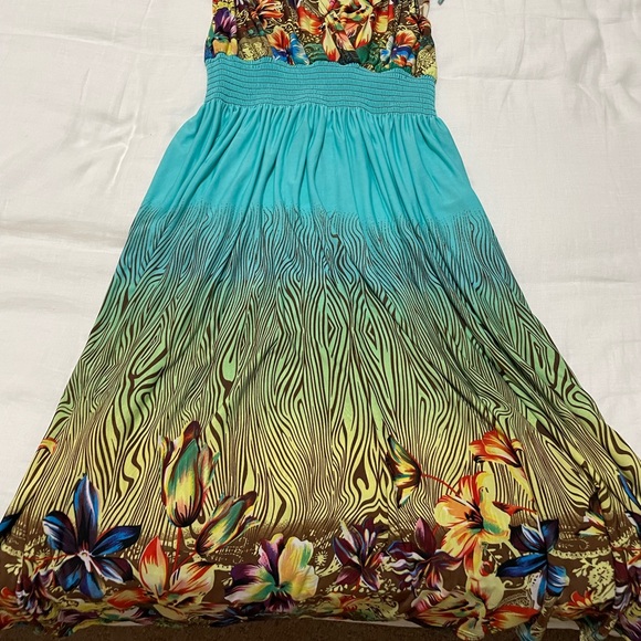 Patterned Sundress - Picture 2 of 10